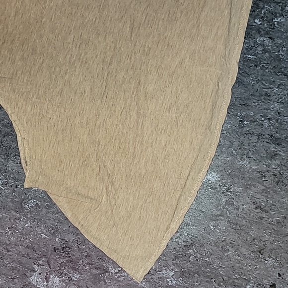 Made in USA. AsIs. 💯 Rayon. Flared Tank-top. Women's size Medium - Picture 12 of 15